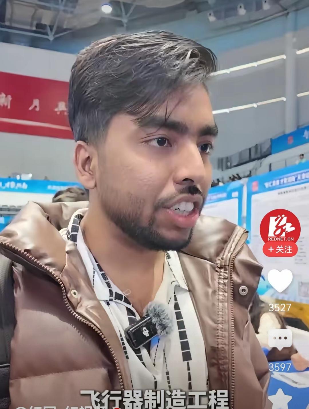 孟加拉国留学生喊着“中国机会多”想留任，网友慌了：本土岗位要被抢？
 
天津站招