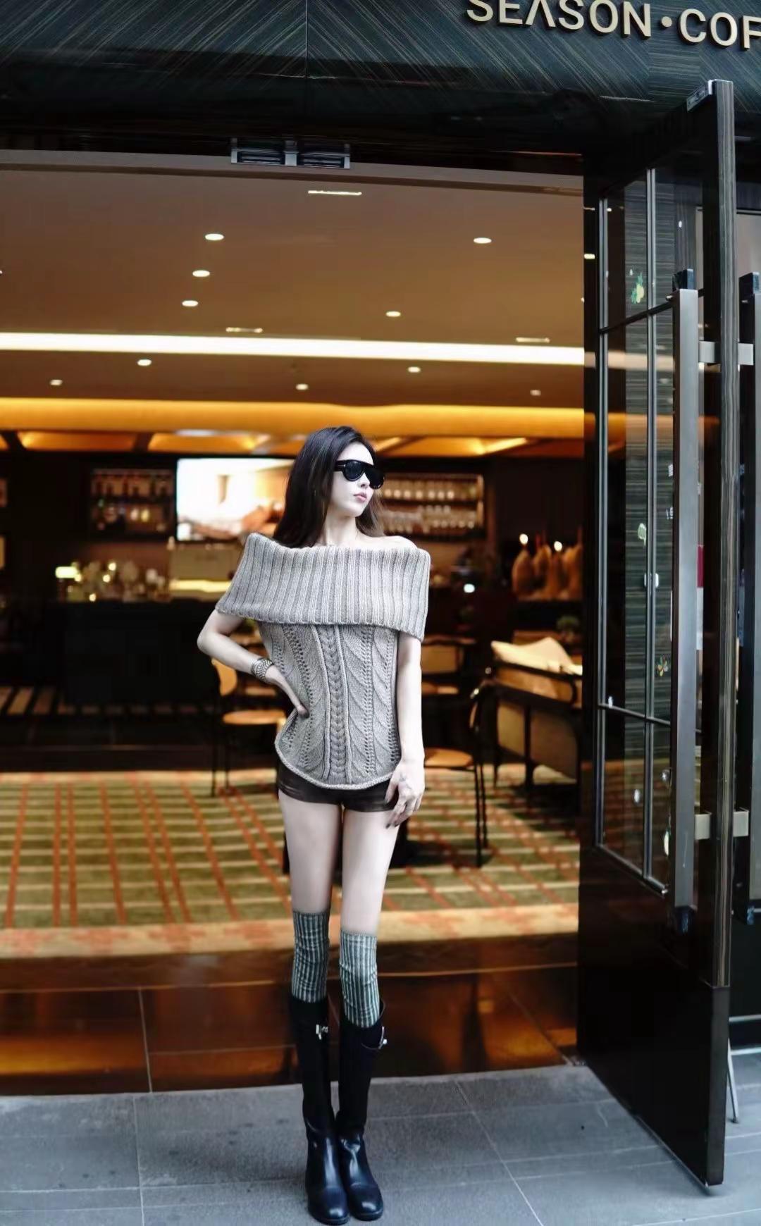 抛开身材不讲 算了 抛不开。咖啡馆街拍ootd 审美提升穿搭 ootd高阶穿搭 