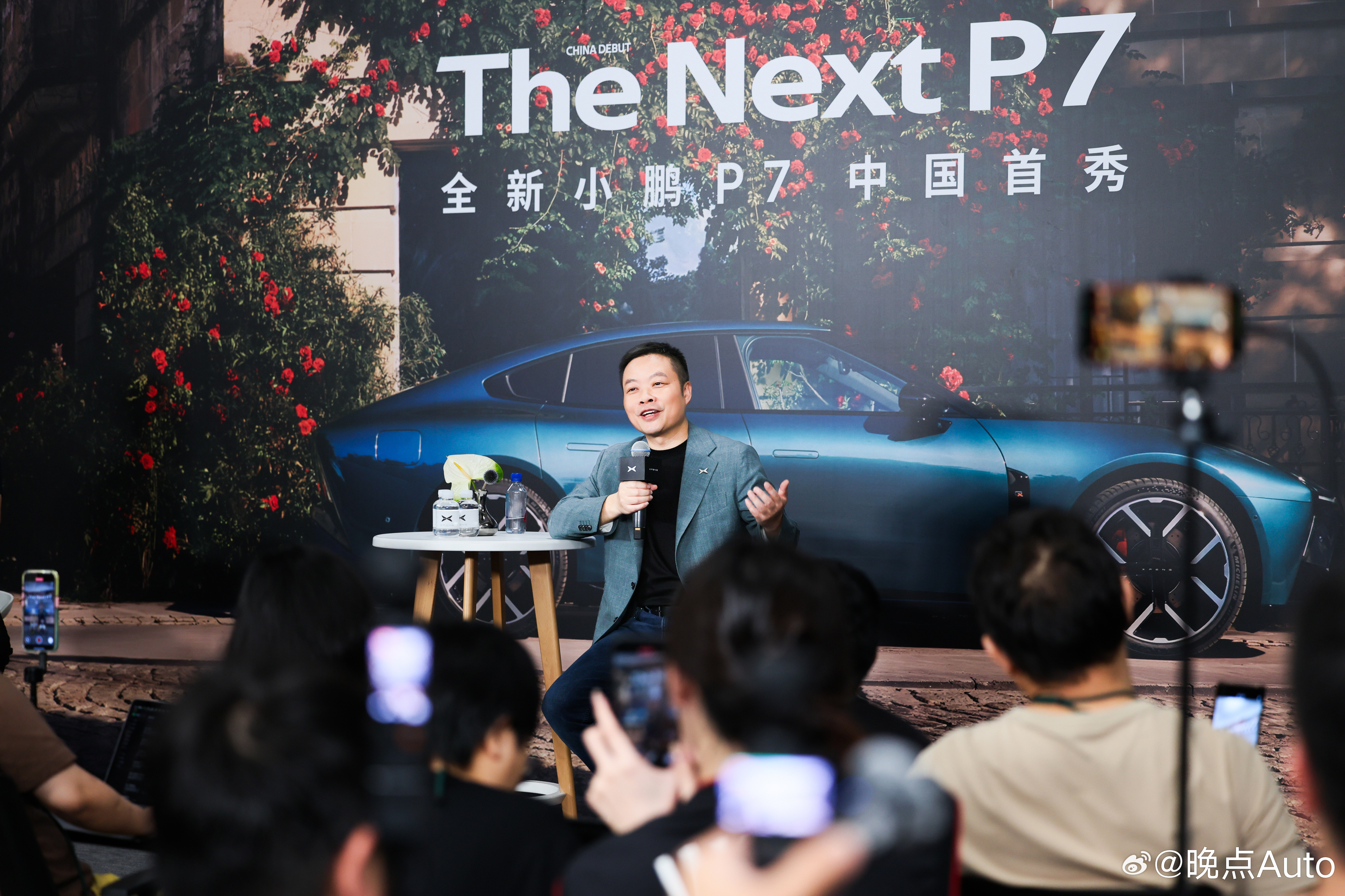 【全新小鹏 P7 目标进入 20 万元以上纯电轿车市场销量前三】8 月 6 日，