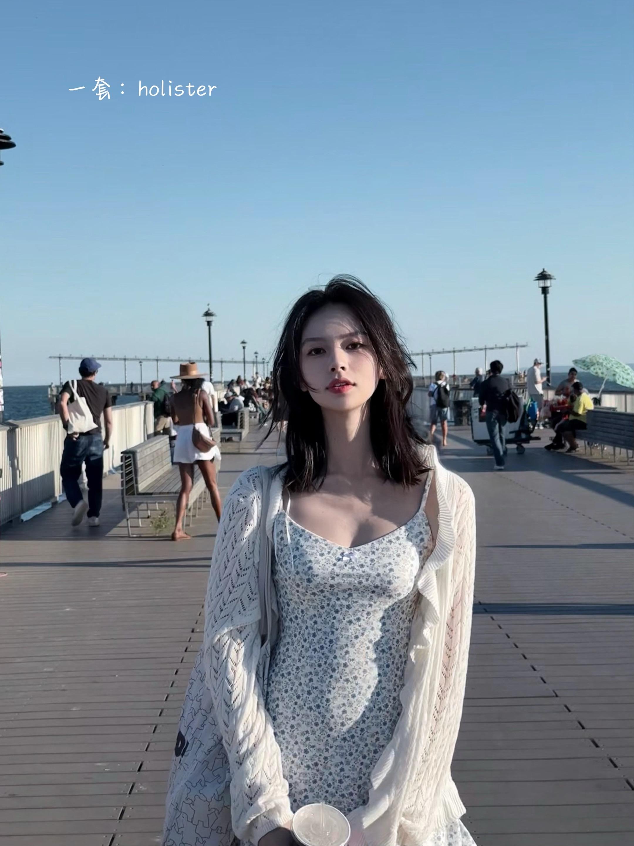 那些既日常又适合度假的小裙子🌊。