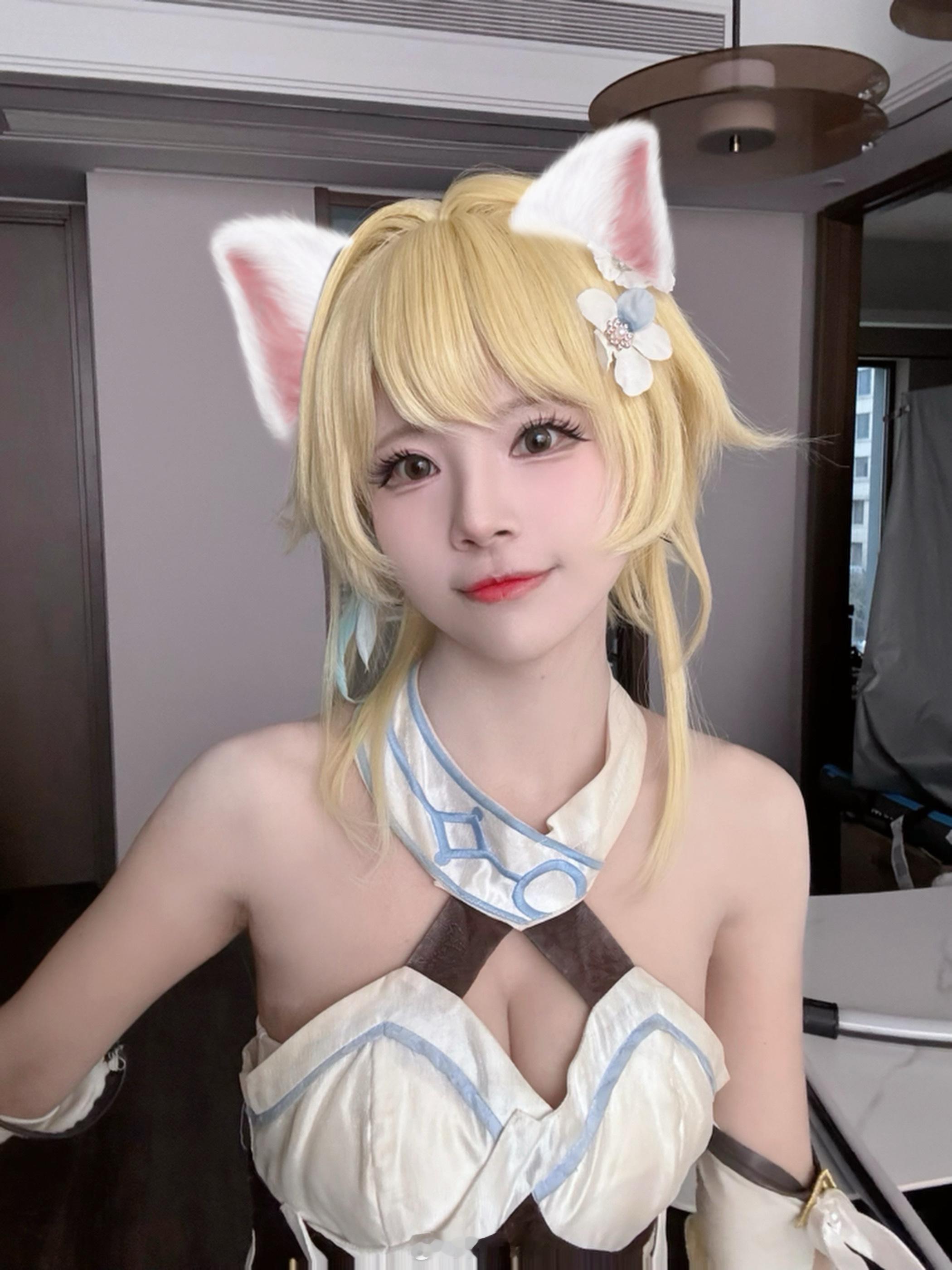 坚强的二次元倒下了 #河野華[超话]# ​​​