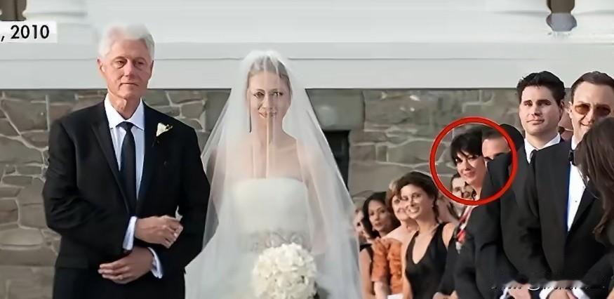 继希拉里·克林顿之后，美国前总统比尔·克林顿总统将于美国东部时间今天上午11点（