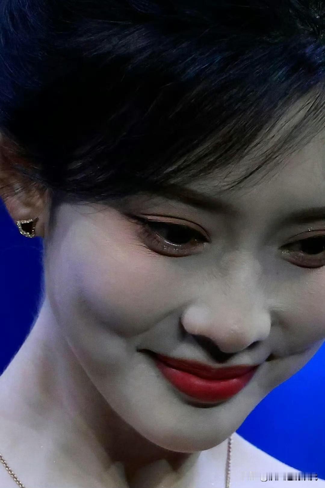 孟子义怼脸拍，高清怼脸竟然都这么美，我的天啊，女神