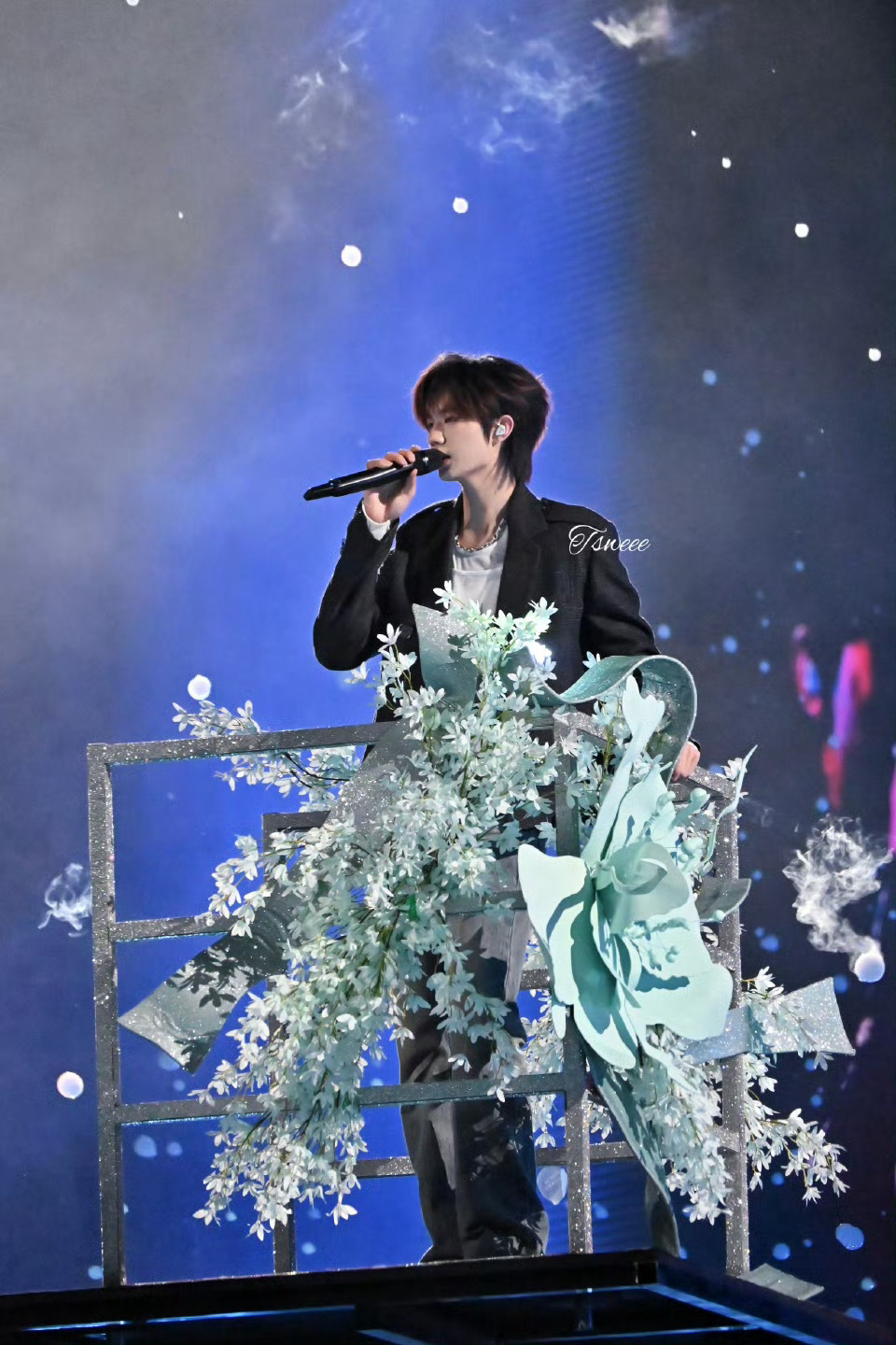 我家爱豆说啥了 “希望你们抬头看天空的时候可以想起我”             