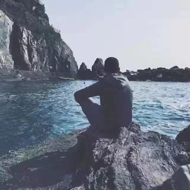 因为山外有山，天外有天，强中自有强中手。也不是说你不行，不能随便否定一个人，更不
