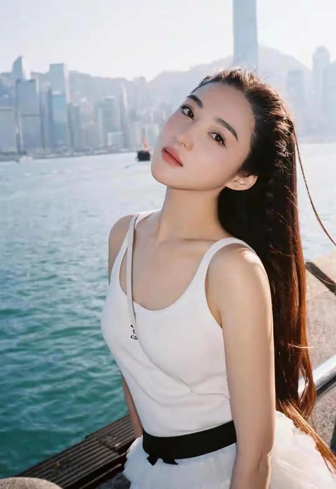 咱宜昌不仅有这等美景，发展潜力也大。像湖北发布的文件里提到，汉襄宜“1小时高铁圈