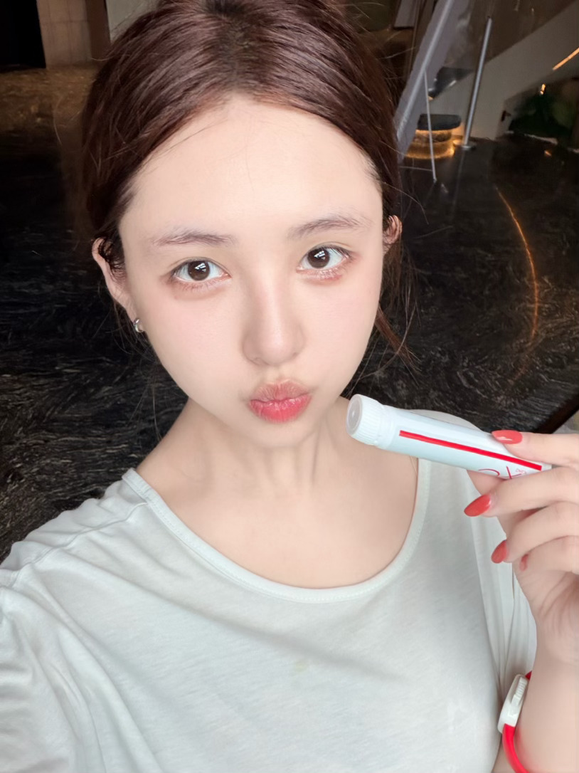 感觉自己变白好多 ​​​