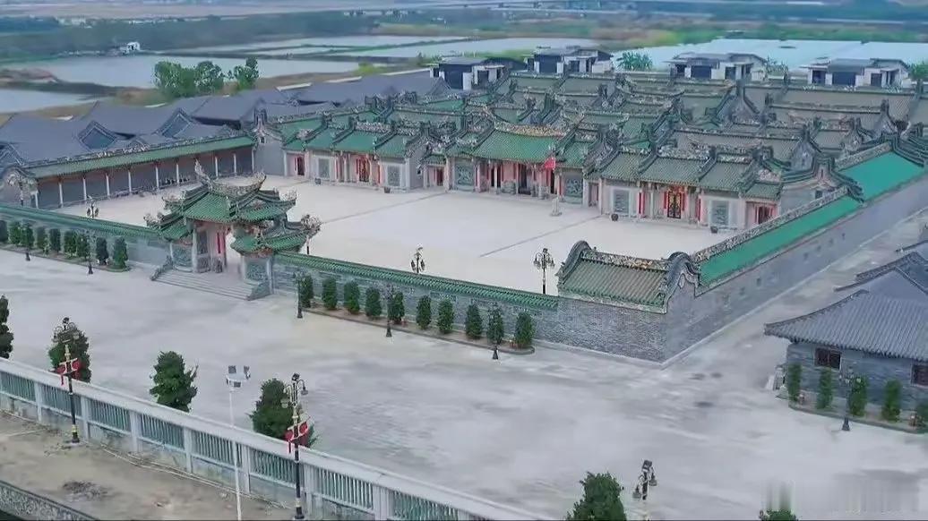 汕头“10亿违建豪宅将强拆”？官方通报: 占地57亩，估价1.14亿元，未经审批