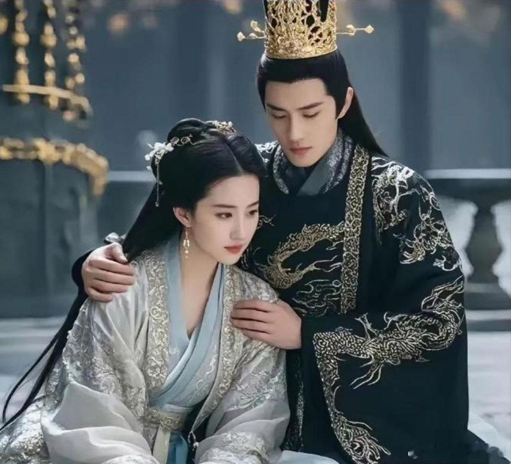 终于找到跟刘亦菲顶配的男明星了 ​​​