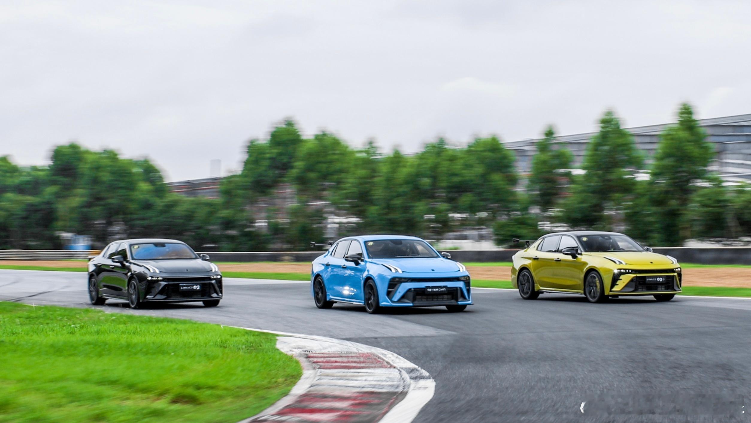 什么 领克03+都300匹了领克03+  搭载领克03+TCR Cyan版发动机