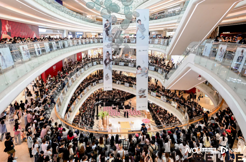 明星助阵引爆！经典IP全新形象登场，快闪店成新晋打卡地标