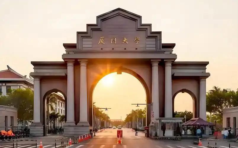 近日，厦门大学研发出一款“空气能发动机”，不用油和电，有空气就能跑。这一科研成果