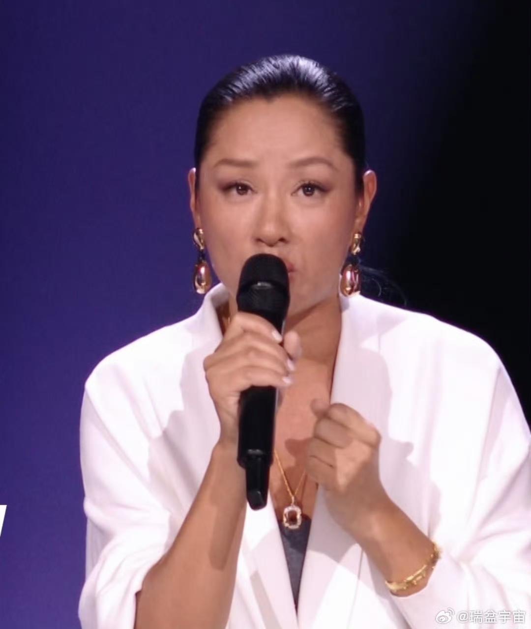 肉毒又上线了
瞿颖这状态也太真实了吧！前阵子还在吐槽，打完肉毒照镜子，一脸平静到