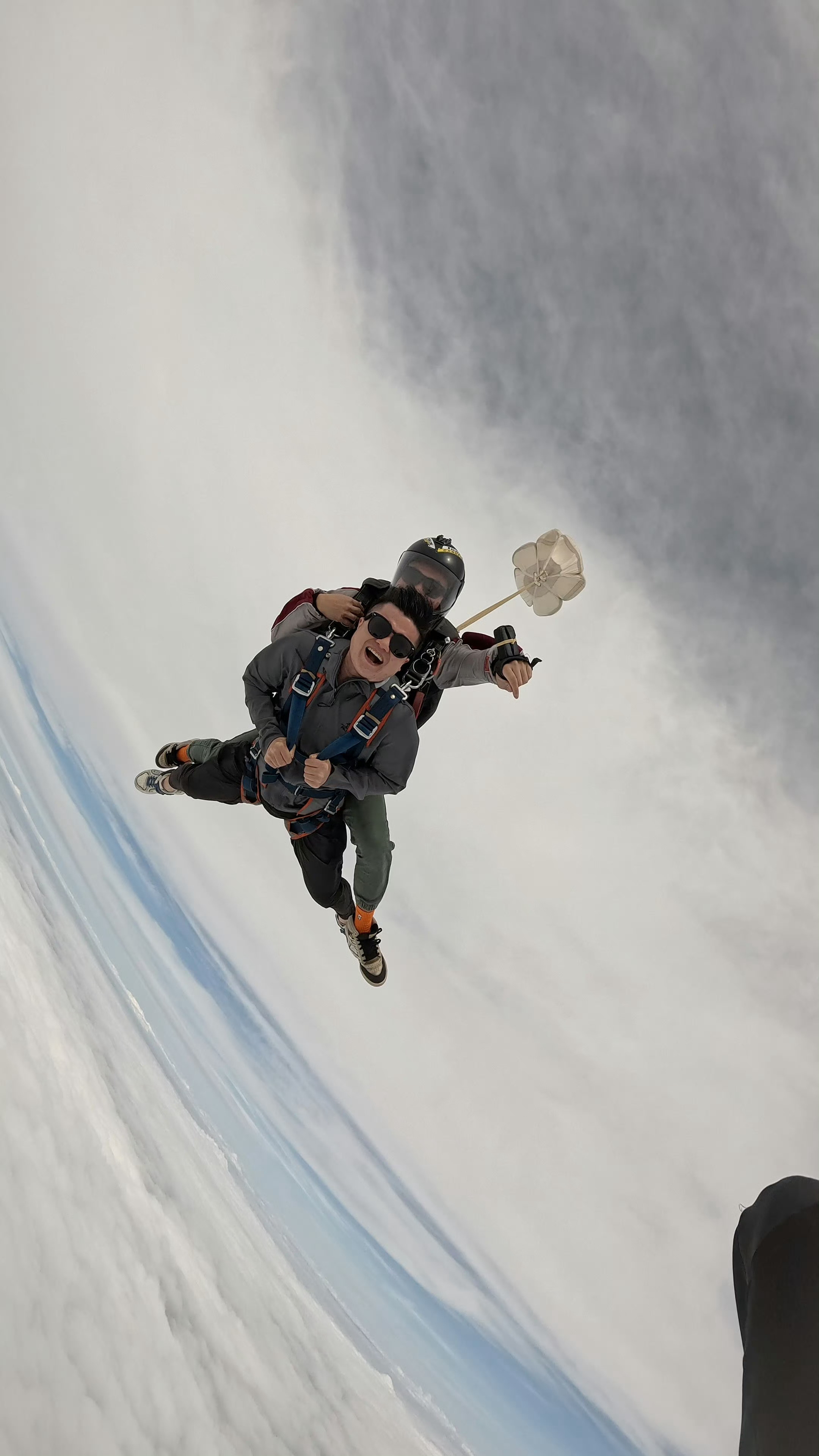 安卓实时网络检测初步已经可以了，还有一些小问题需要解决，如果你从 4000 米跳