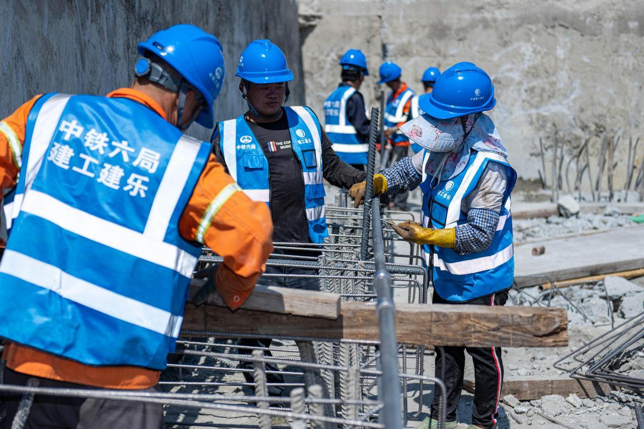 宁波建设女工千里奔赴酷暑之中修建地下管廊 来自广西的女工黄美红跨越1500公里来