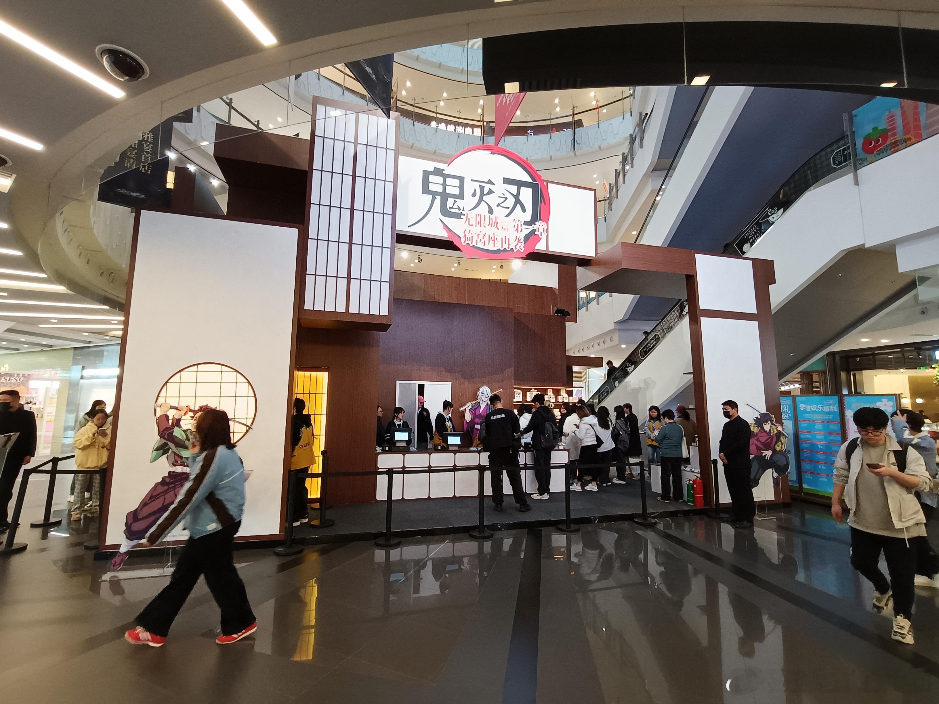 观影体验直接拉满！鬼灭的制作从来没让人失望，大银幕看更显专业，太燃了！ 