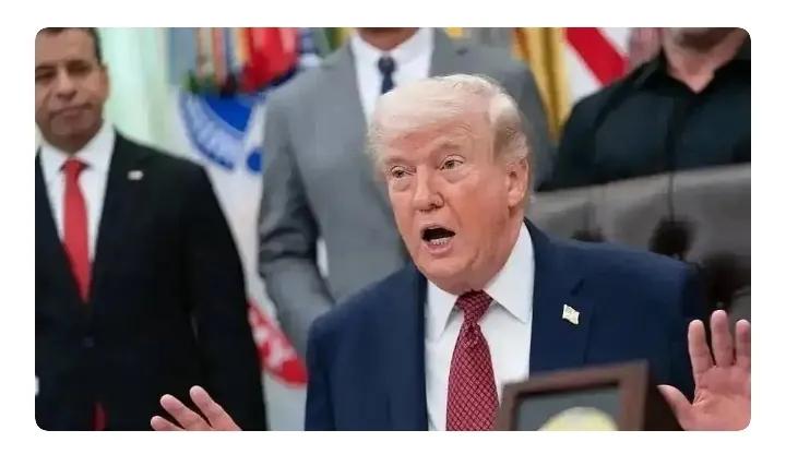 特朗普又在Truth Social上“发号施令”了。这次他直接向北约和G7国家喊