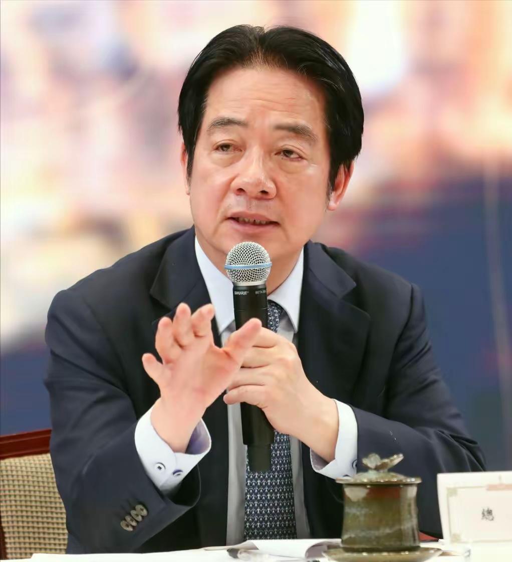 赖清德近日在公开媒体见面会上称：“如果有人欣然接受九二共识的话. 并且不害怕的话