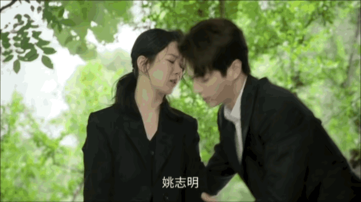 影视剧里的公主抱为什么给我一种想笑的感觉特别是涂山璟抱小夭的时候 ​​​