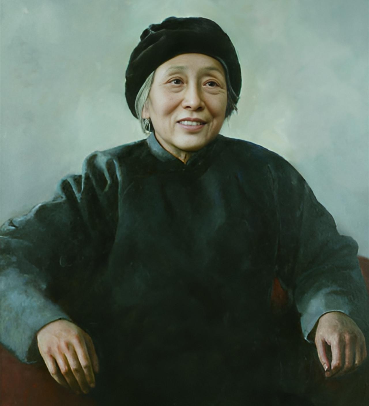 1972年，何香凝临终恳求不火化遗体，周总理含泪答应：不烧，不烧！


何香凝一