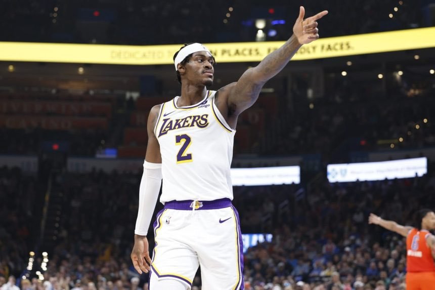 向所有人证明自己！自从重回轮换阵容以来，贾里德·范德比尔特的三分球命中率高达52