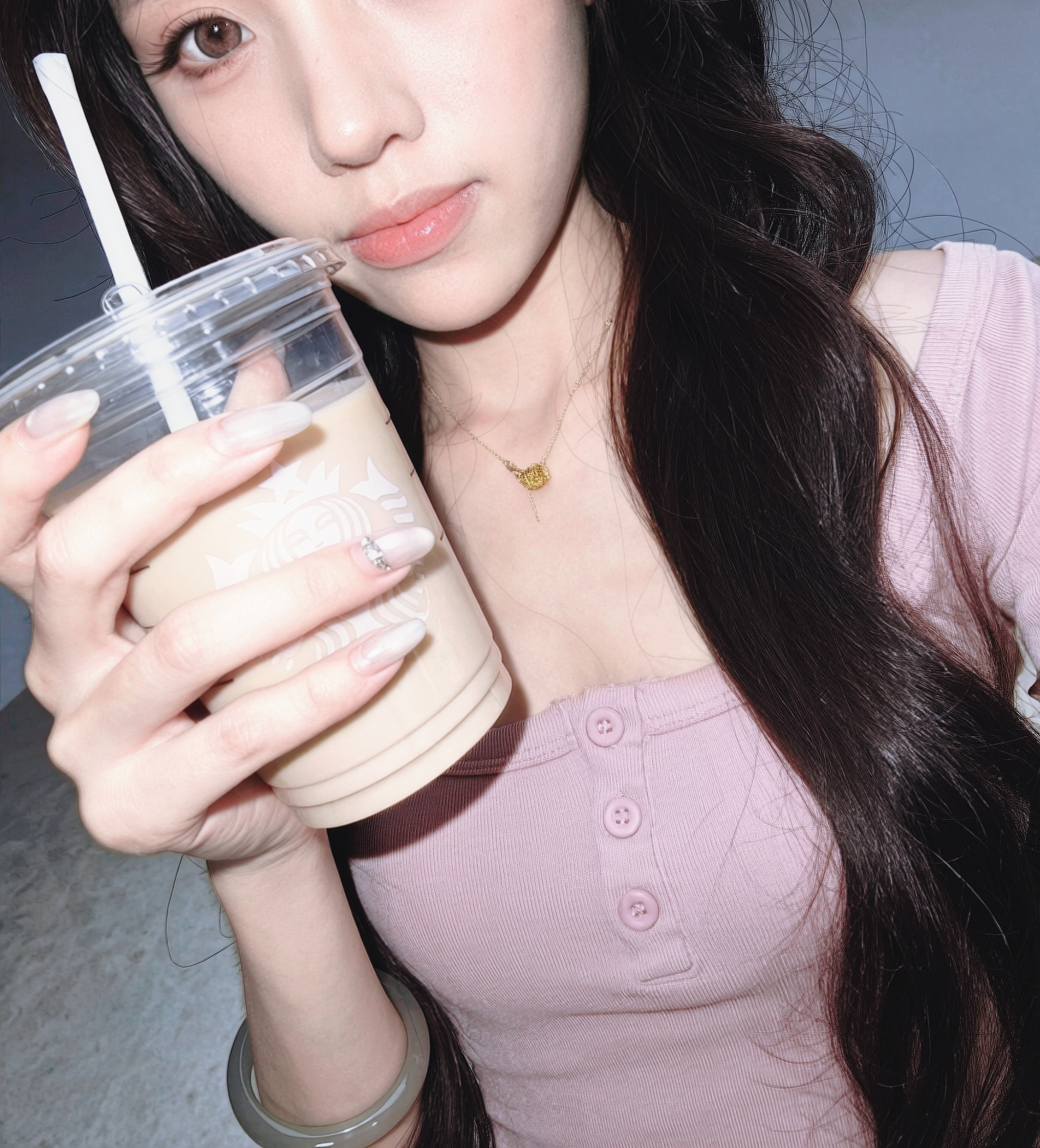 秋天的第一杯奶茶是小鹏请的全球大五座科技旗舰小鹏g9l来了