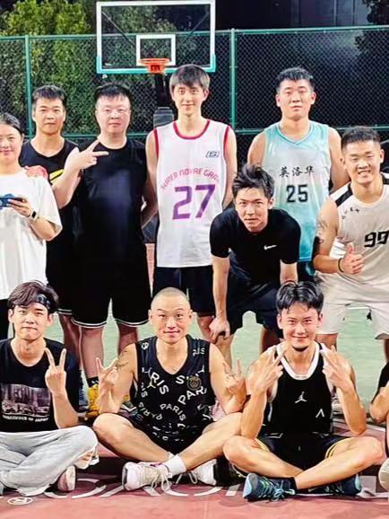 敖瑞鹏♡篮球🏀羽毛球🏸。敖瑞鹏 向全世界安利敖瑞鹏 师兄太稳健