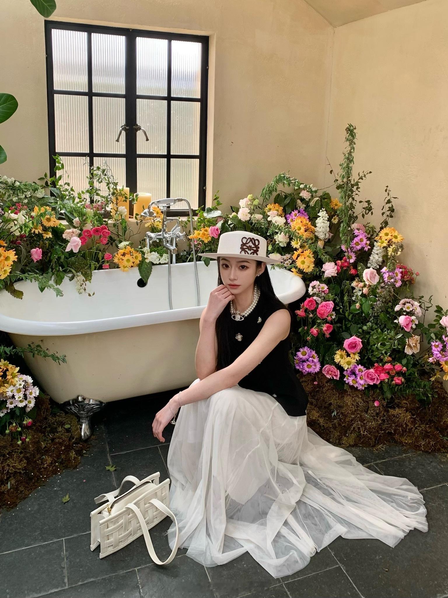 𝑺𝑰𝑴𝑶𝑵𝑨 𝑿𝑰𝒁𝑰 💐 𝟑/𝟐𝟓 𝟐𝟎:𝟎