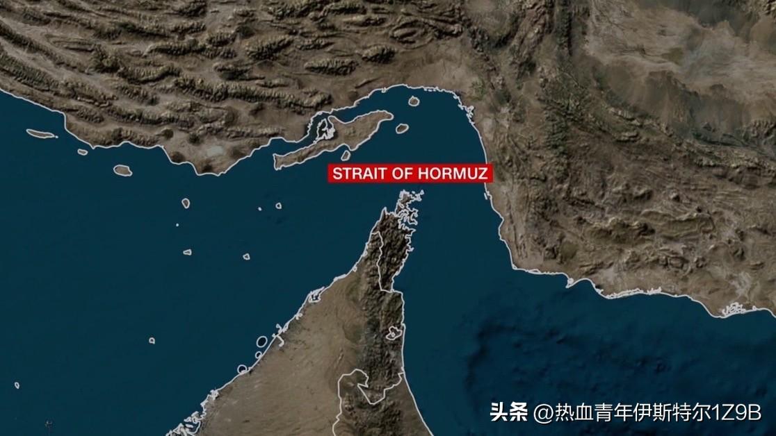 伊朗伊斯兰革命卫队表示，两艘油轮在试图通过霍尔木兹海峡阿曼一侧时，被水雷击中，这