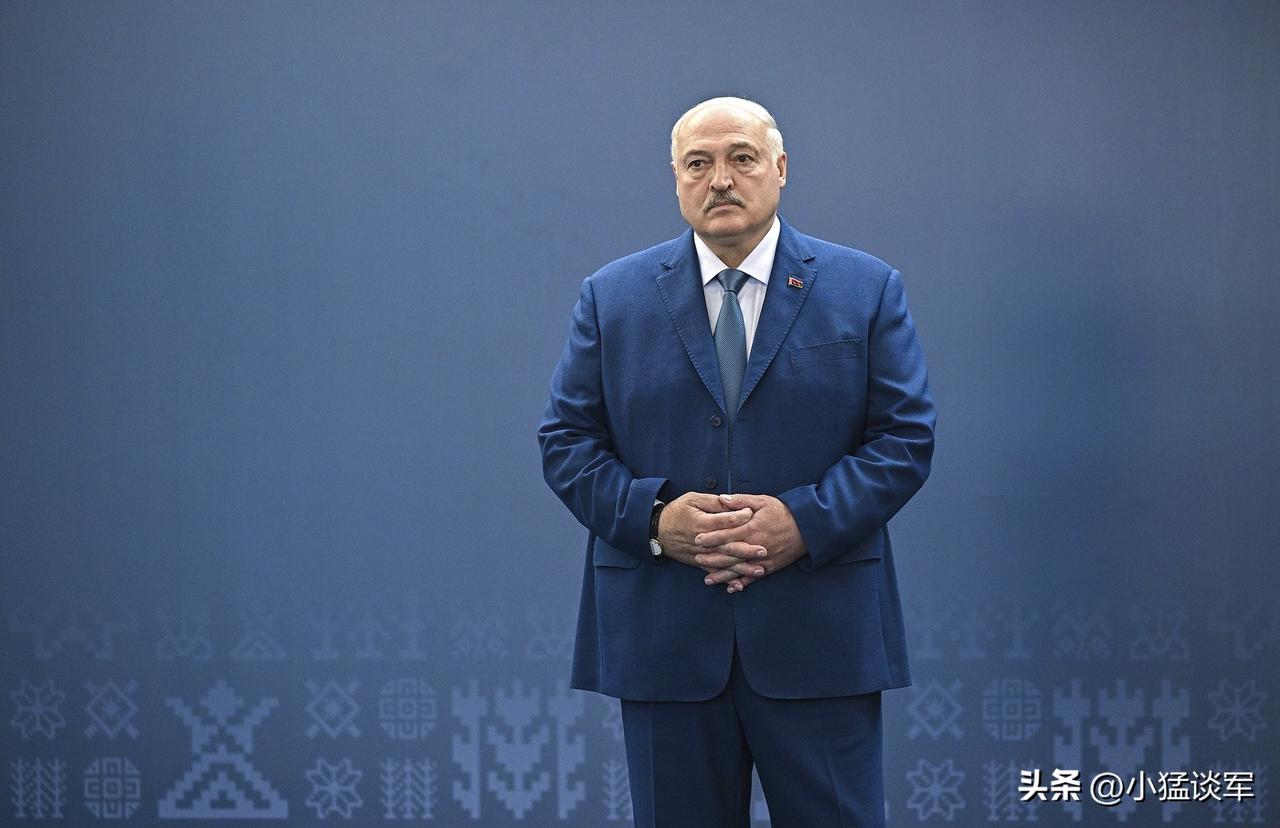 逼中立国站队！泽连斯基给白俄下死命令，俄外交部警告：等同于宣战
 
不知道大家有