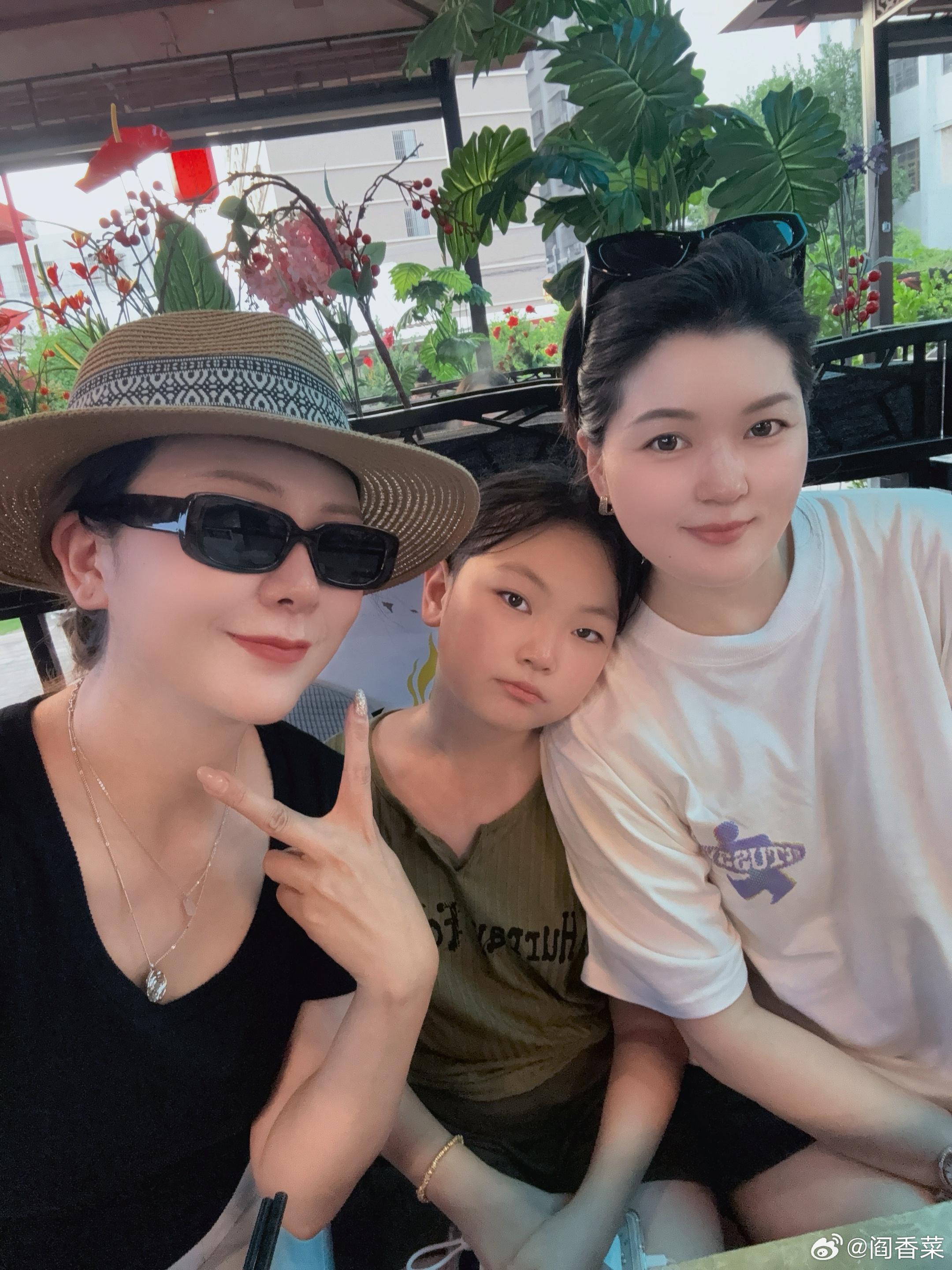 抵达汕头第一顿💫潮汕牛肉火锅🍲好吃是真好吃，热也是真的热🥵一边涮鲜牛肉，一