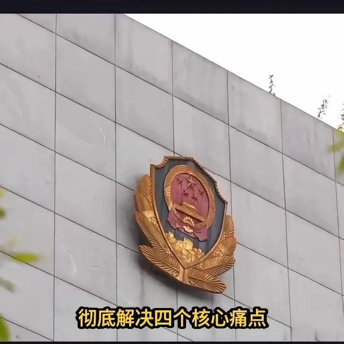 欧洲乱成一锅粥！中国出台硬核新规，守住国门底线现在欧洲多国因为外来移民问题矛盾不