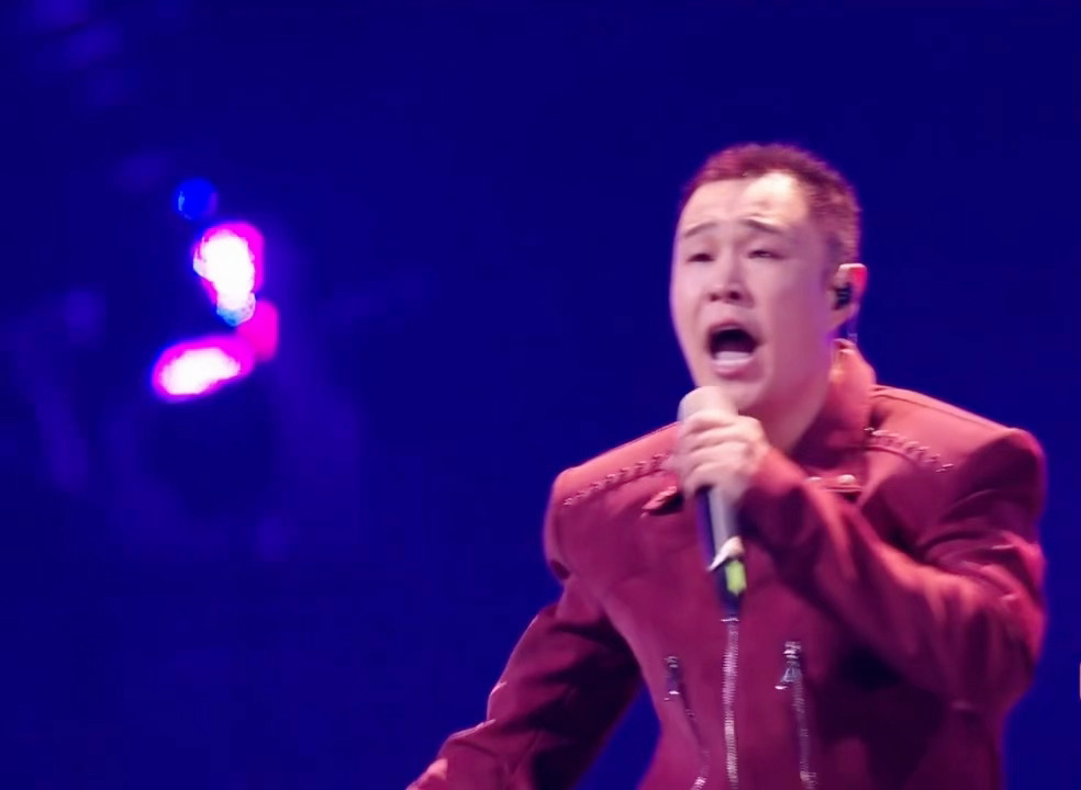 小沈阳秒了 小沈阳直接今晚舞台真的听嗨了唱功实力大爆发，连飙高音，舞台表现力拉满