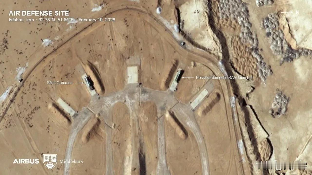 伊朗正在加强德黑兰的防空部署。因预判可能遭到美国打击，伊朗首都周边已增派防空导弹