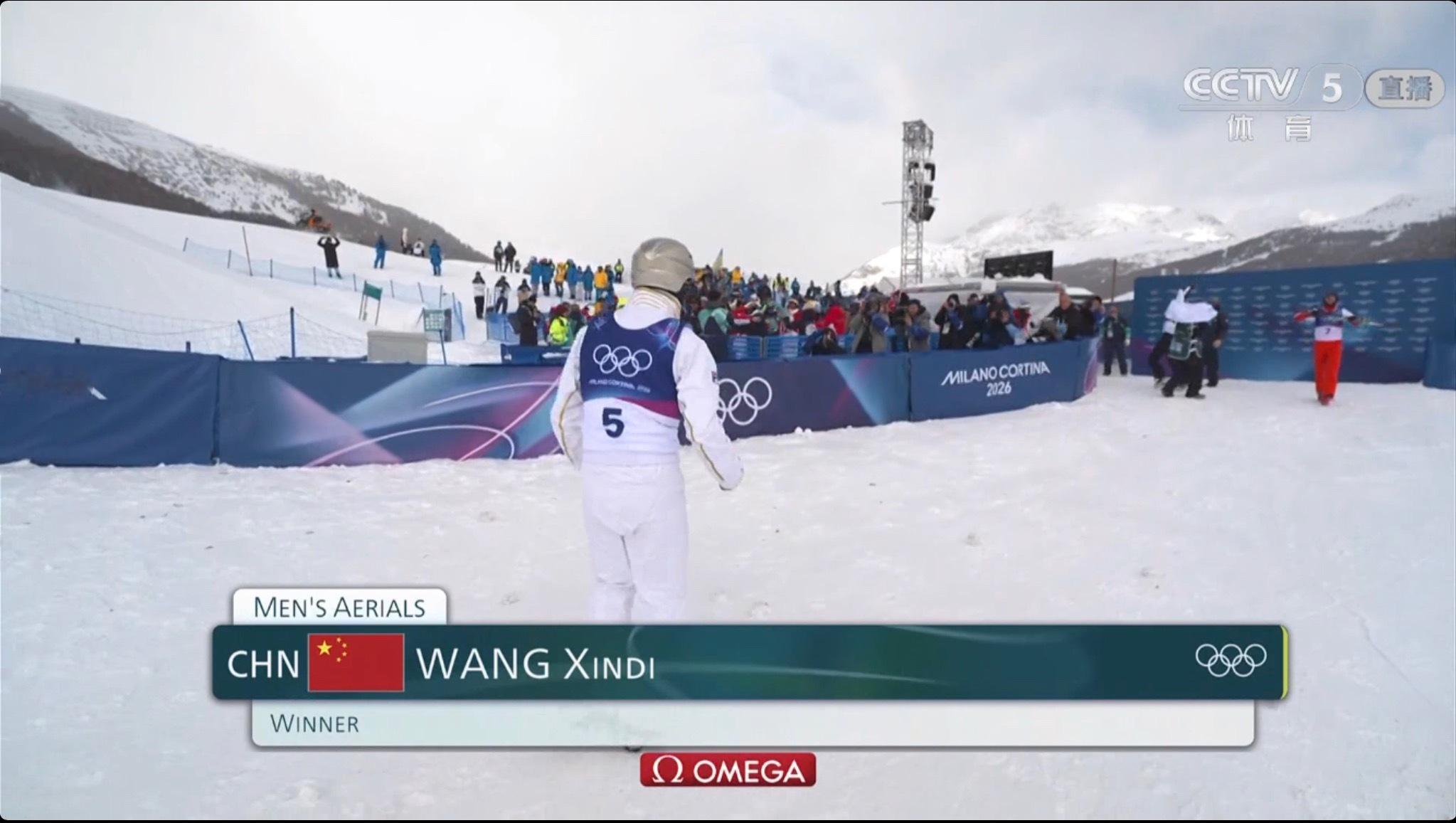 第四金！王心迪和徐梦桃成就冠军夫妻！打分项目给我们的阴影太多了，但这次是完美的结