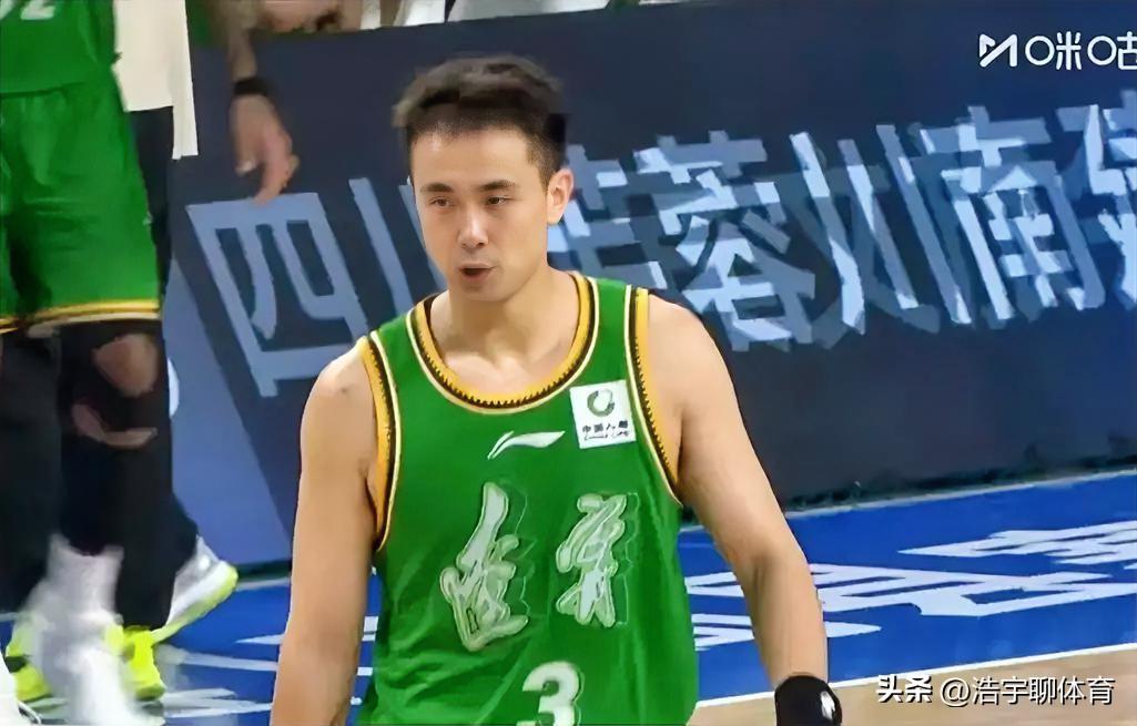 赵继伟装啥了？请问一下赵继伟还用装吗？看个 CBA 都要收费到底谁在装？

赵继