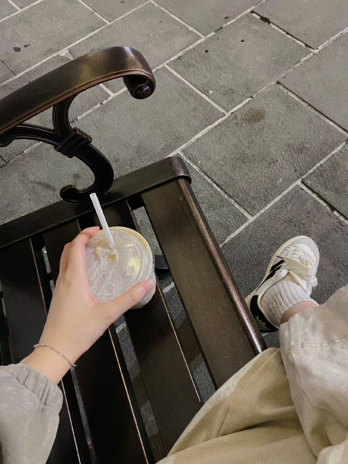 🍯🥐🥂～快乐的证据👋偶尔向生活请个假，就是要取悦自己！ ​​​