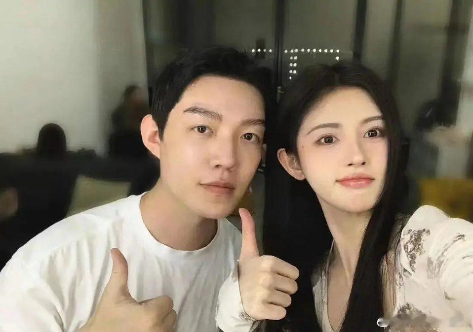 鞠婧祎和艾米有点像 ​​​