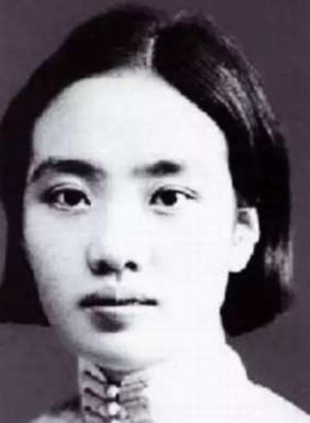 [浮云]1974年，彭德怀临终前，提出想见见浦安修。然而，浦安修却说：“不见了，