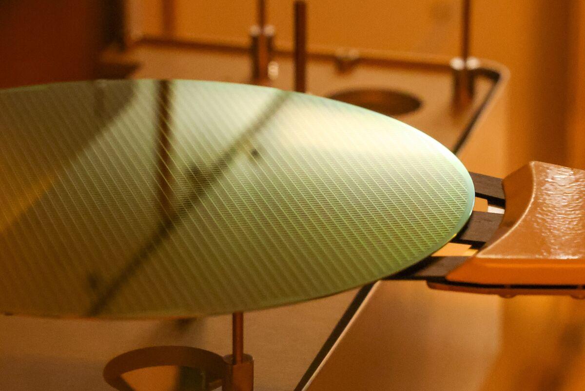 中国解除对恩智浦芯片禁令，德国汽车供应商称