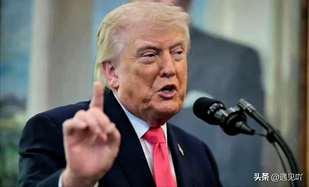 特朗普这波操作，真是让人看傻了眼。

他在社交平台上直接甩出一份“恐吓清单”，说