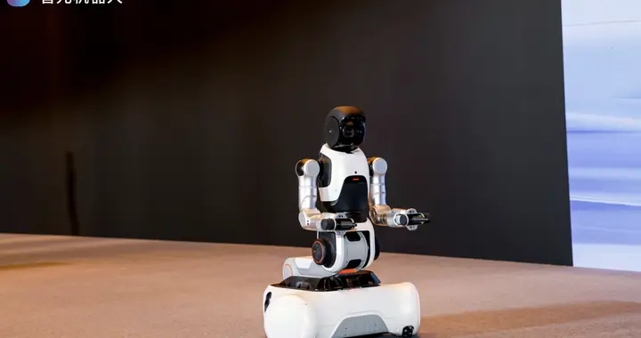 “A计划”发布！智元机器人董事长邓泰华：全球正处于具身智能大爆发前夜