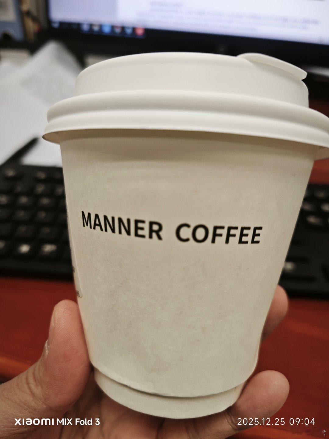 最近每天喝三杯以上咖啡，但还是脑子不清楚，转头忘事的情况频频发生，丢了优盘，丢了