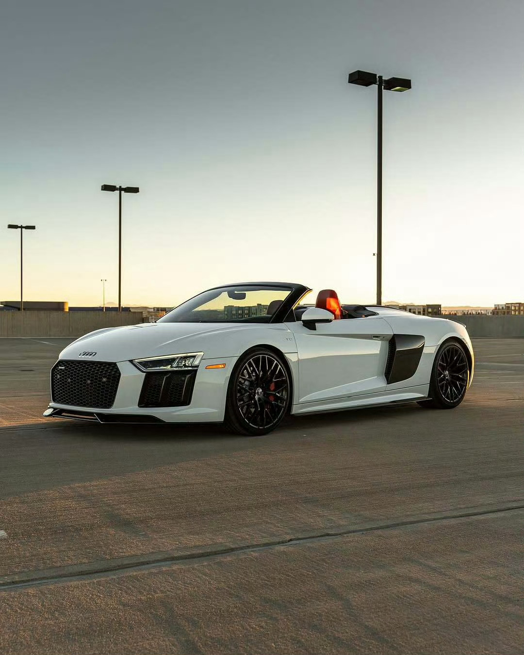 奥迪 R8 V10 Spyder [色][色] ​​​