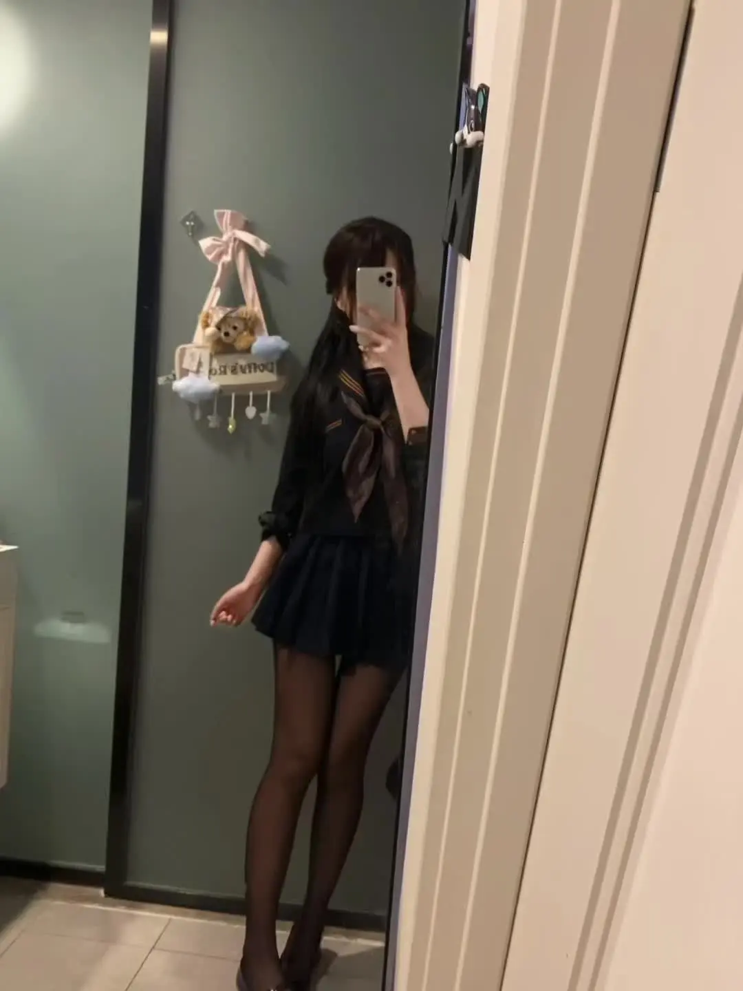 今日穿搭 依旧深色水手服校供感十足