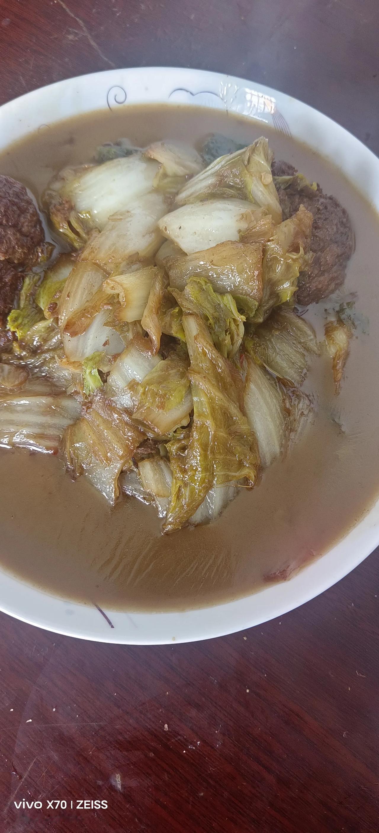 我的宝藏兴趣周末，两个人的午餐，简单的粗茶淡饭[比心][比心][比心]

大白菜