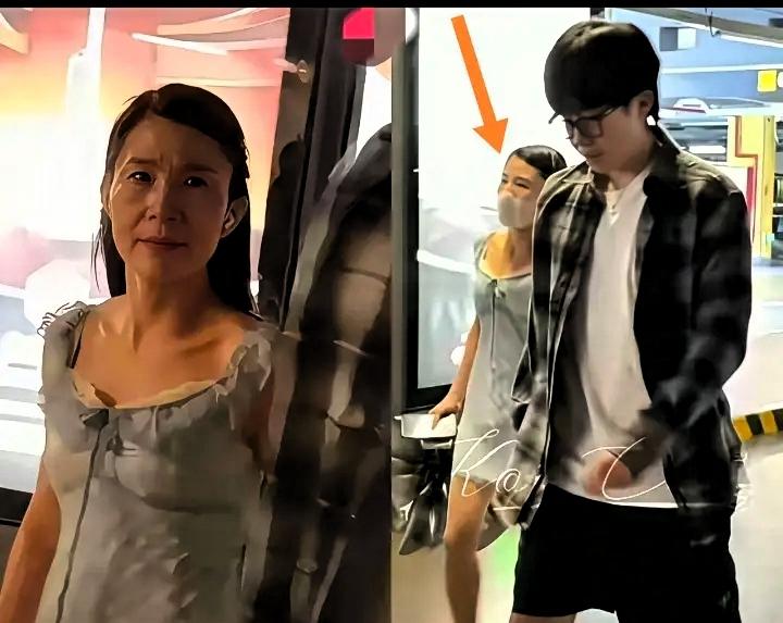 追着王楚钦要微信的那个女的，原来长这样！

真想问一句，是不是梁静茹给的勇气？