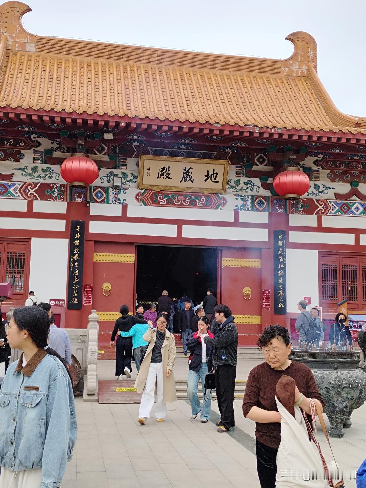 假期去哪玩？徐州宝莲寺保姆级游玩攻略！
以前听人说，节假日的宝莲寺，游客能超过一