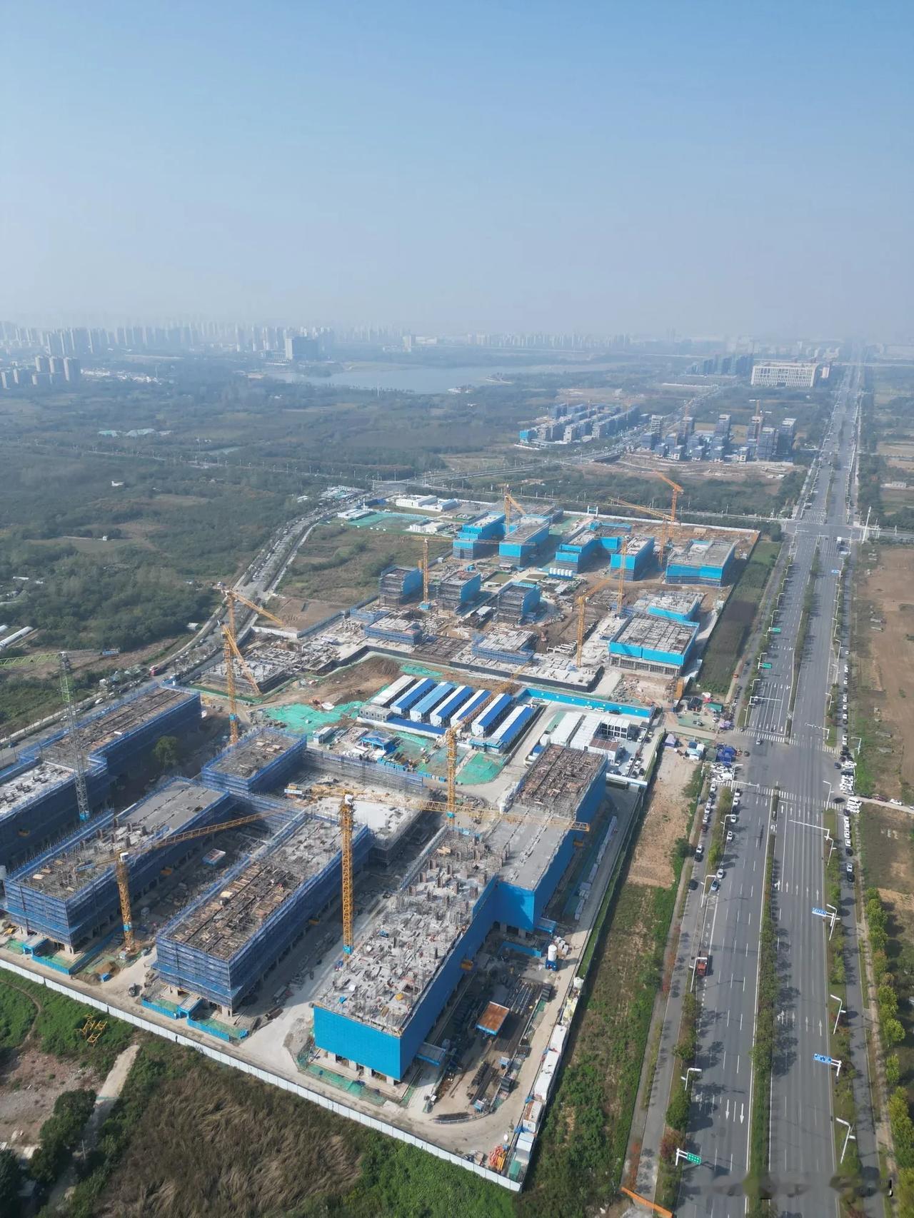 合肥新站区2025年全年新签约康宁显示四期和汽车玻璃四期、晶瑞光罩、视涯扩产、乐