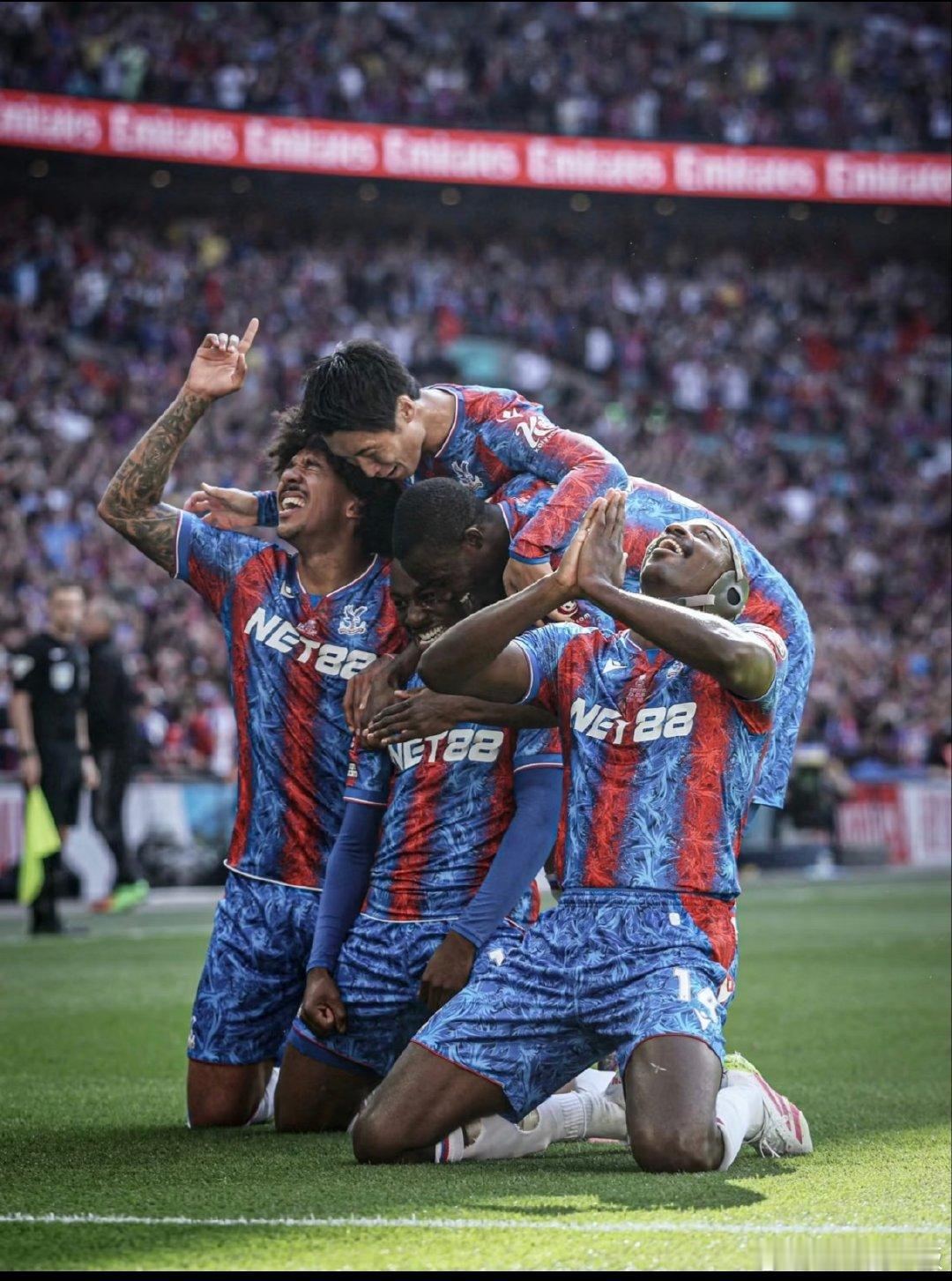 英超前瞻：伯恩利鏖战水晶宫，保级关键战谁将胜出？12月4日英超日英超焦点战，伯恩